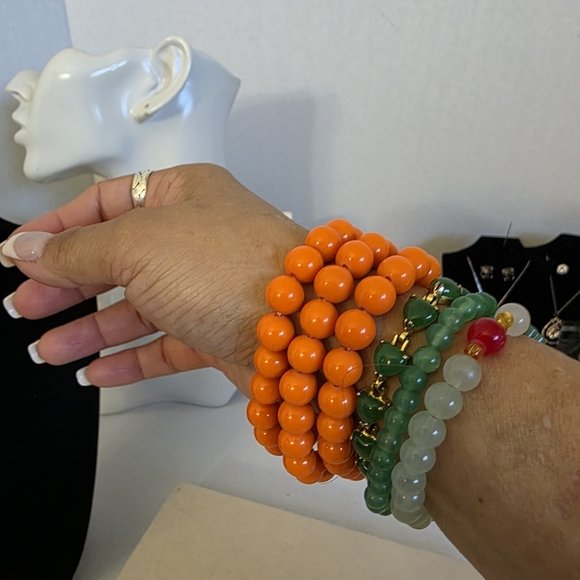 Set of Three Orange Acrylic Bead Bracelet - Picture 6 of 7